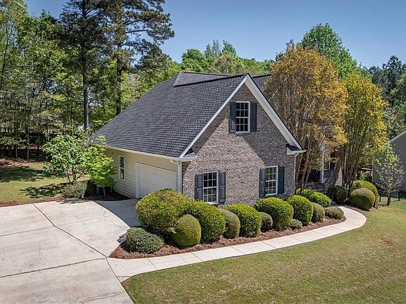 2nd image of 257 Carrington Drive