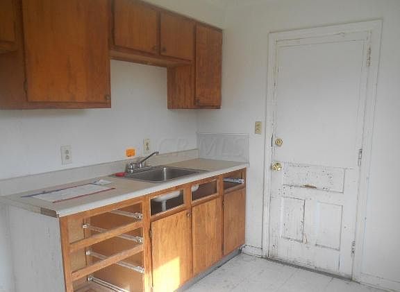 3rd image of 2225 Homewood Ave