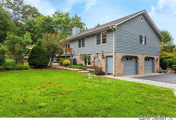 2nd image of 125 White Water Dr