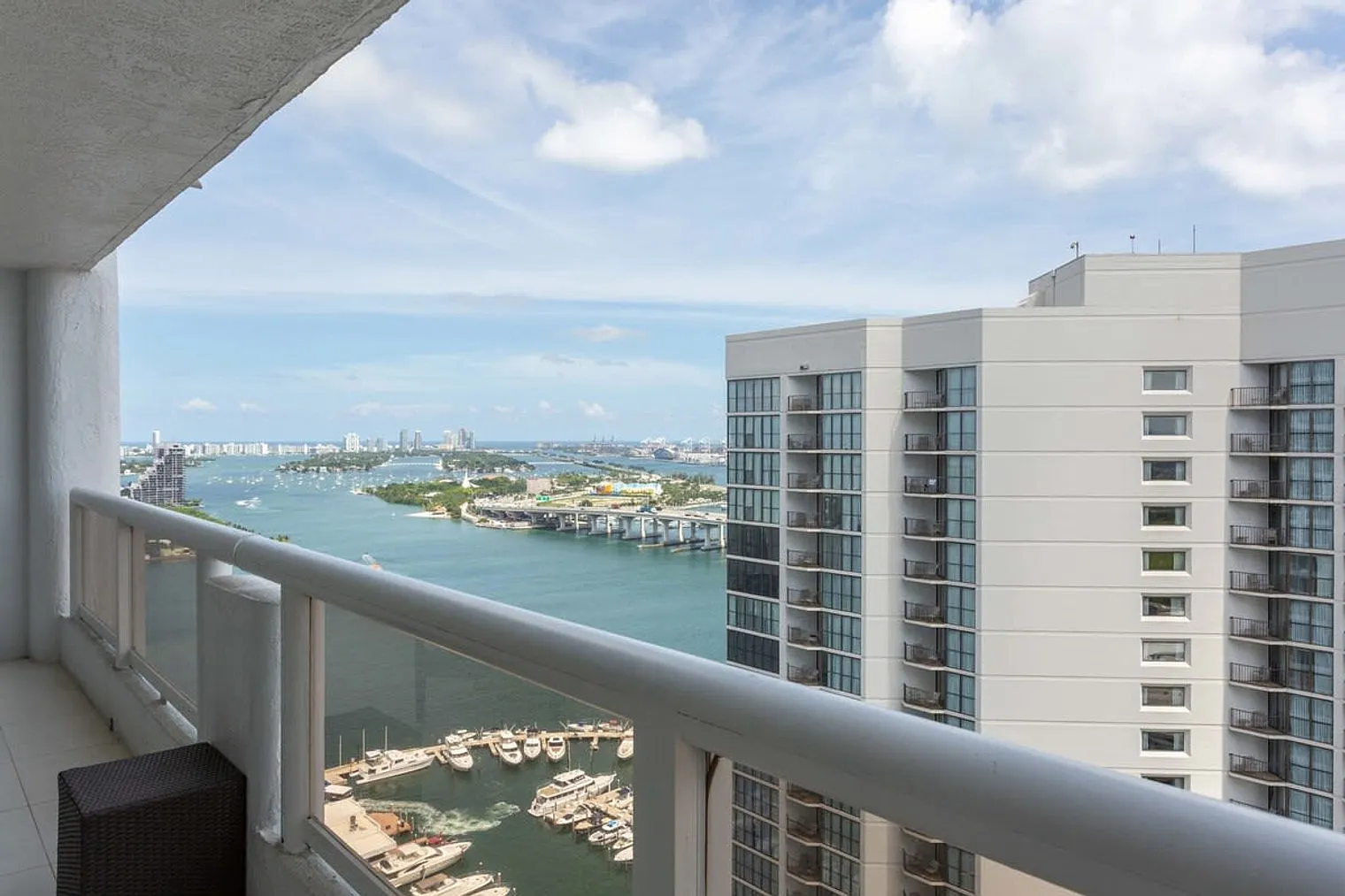 1 bed, 1.0 bath, 1065 sqft, $4,923 — Photo 4