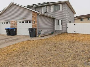 1812 Meadowland Dr, Cheyenne, WY 82009