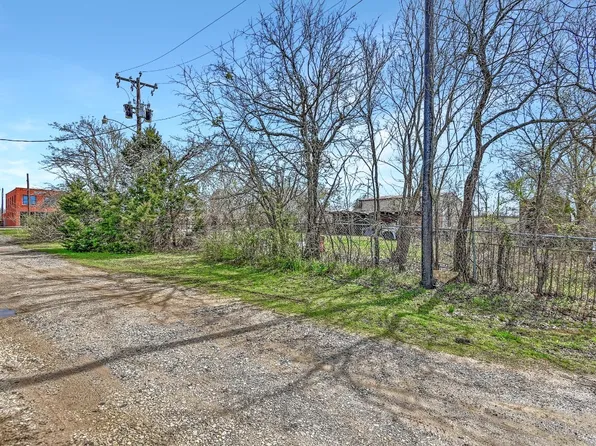 Franklin St, Pottsboro, TX 75076