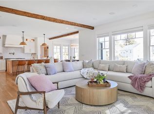 210 Explorer Dr N, Saunderstown, RI 02874