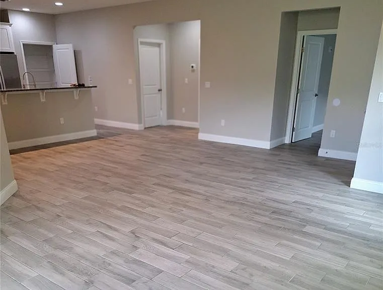 20635 Majestic St — Photo 4