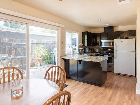 Kitchen and dining, bright and airy