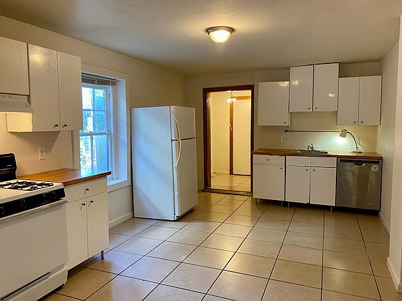 2nd image of 3113 Louisiana Avenue Pkwy Unit A