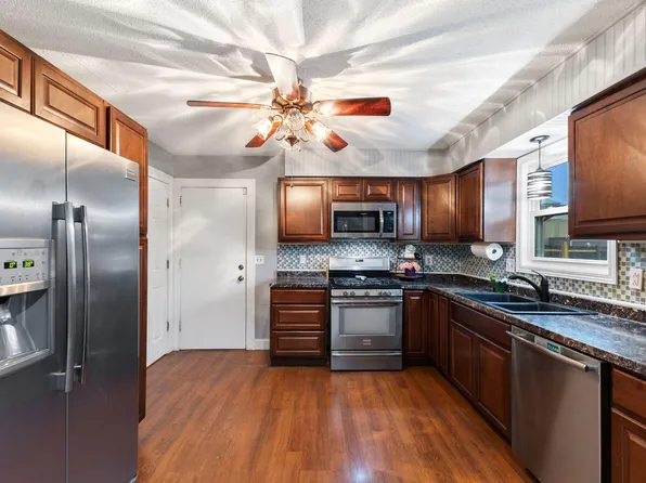 3183 68th St E, Inver Grove Heights, MN 55076