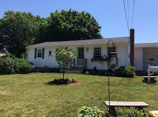 136 Larchmont Rd, Warwick, RI 02886
