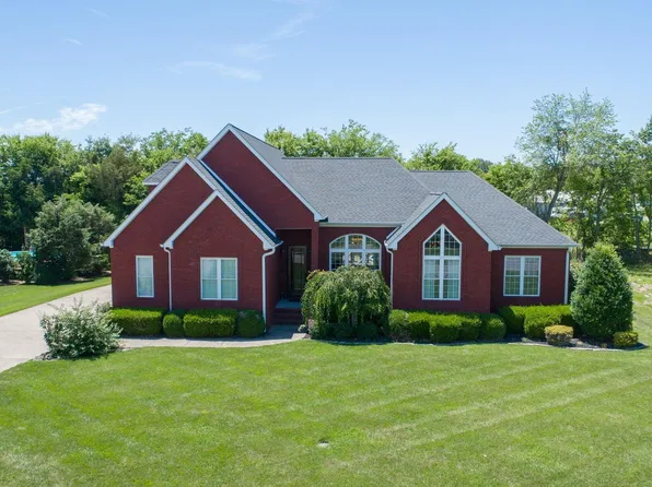 82 Saratoga Dr S, Murray, KY 42071