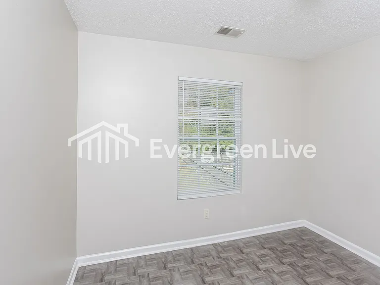 213 Rosebrook Dr — Photo 7