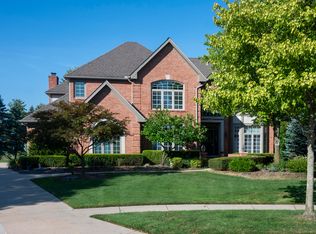 4712 Rambling Ct, Troy, MI 48098