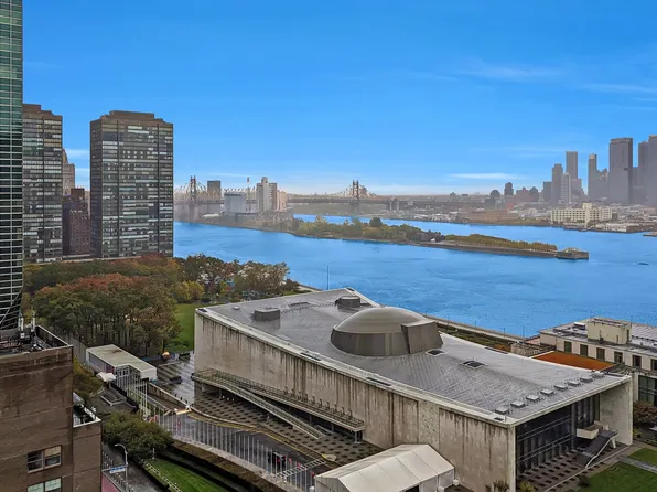 45 Tudor City Place image 12 of 18