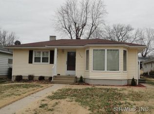 1908 Lemon Street Dr, Highland, IL