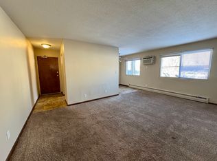 4200 3rd St NE APT 105, Minneapolis, MN 55421