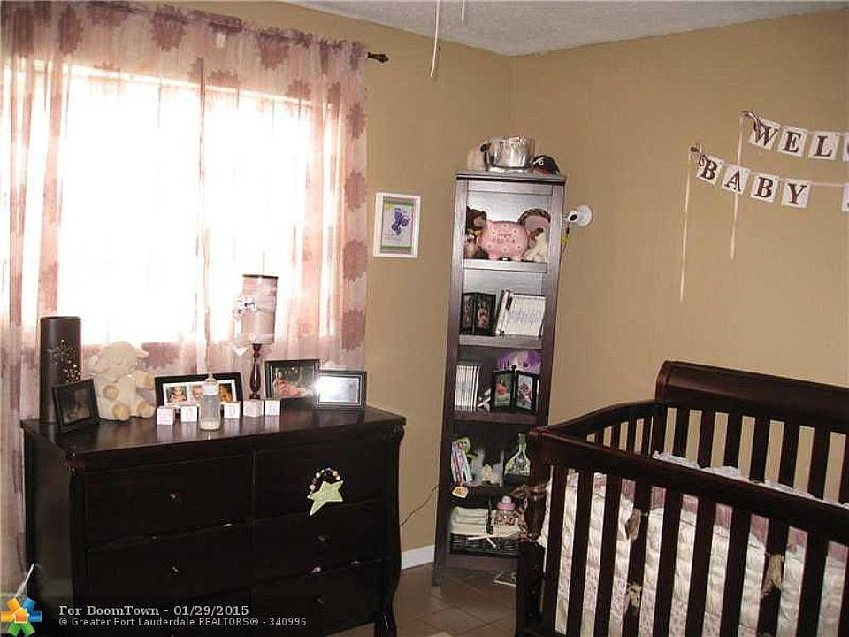 1st image of 7102 NW 58th Ct