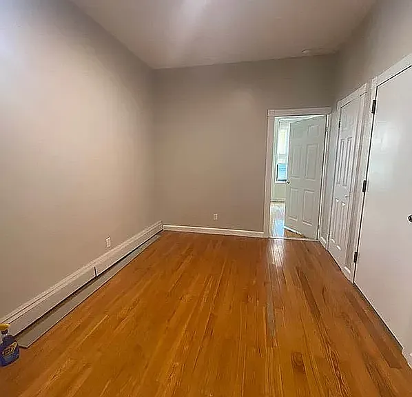235 16th St #2R — Photo 6
