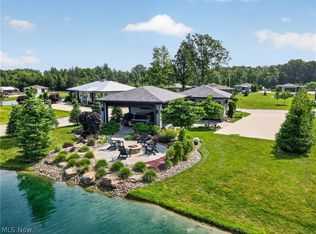 4508 Deer Lake Dr, Geneva, OH 44041