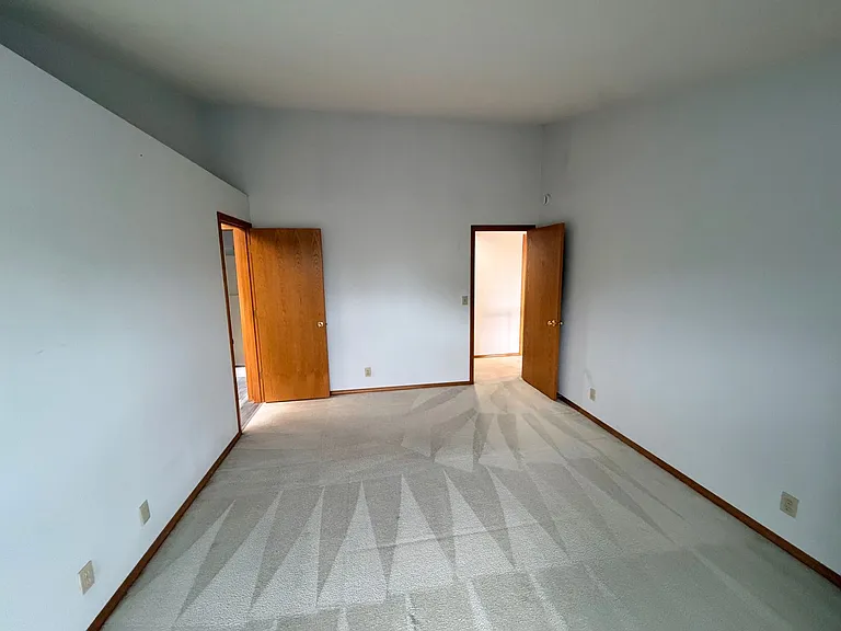 1835 NE 56th Ave — Photo 22