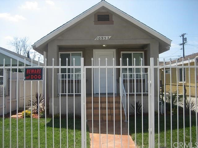 1st image of 10953 Anzac Ave