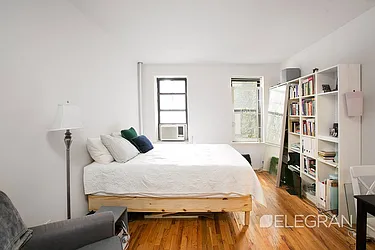 Rented by (Legacy) Elegran