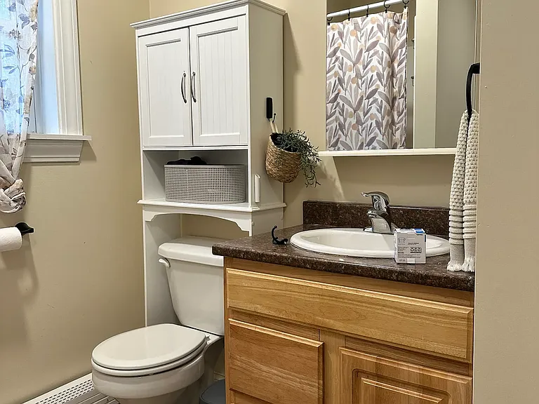 45 Lakeview Dr — Photo 9