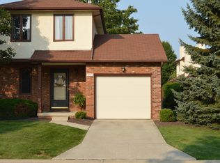 3211 Parkview Cir, Grove City, OH 43123