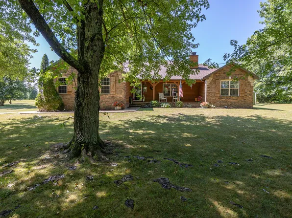 200 Spring Creek Road, Seymour, MO 65746
