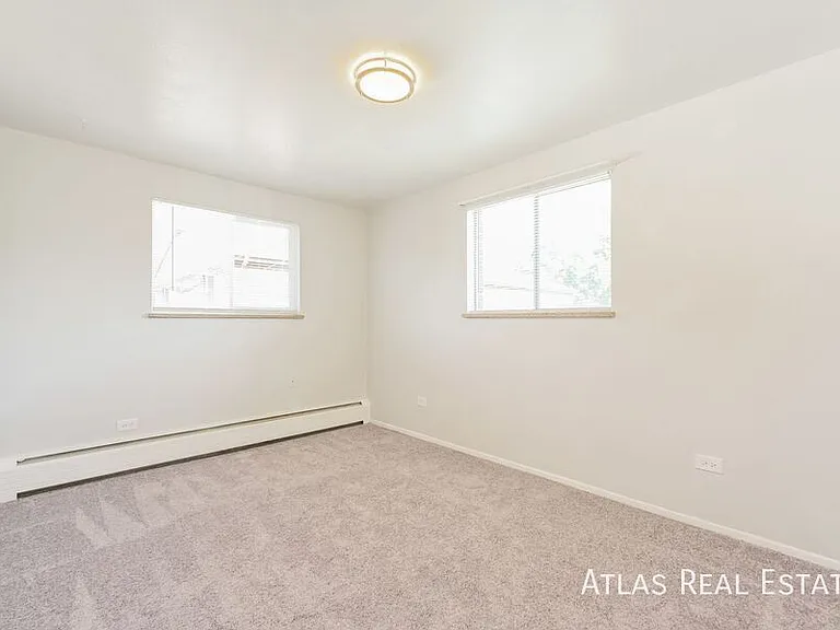 2367 S Locust St #B — Photo 7