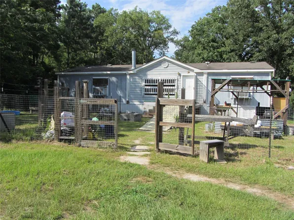 53 Brumley Rd, Huntsville, TX 77320