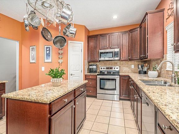 5th image of 3272 Belstead Dr