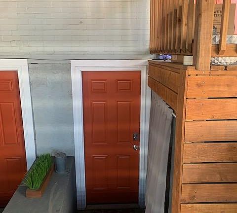 2nd image of 421 W 7th Ave #2