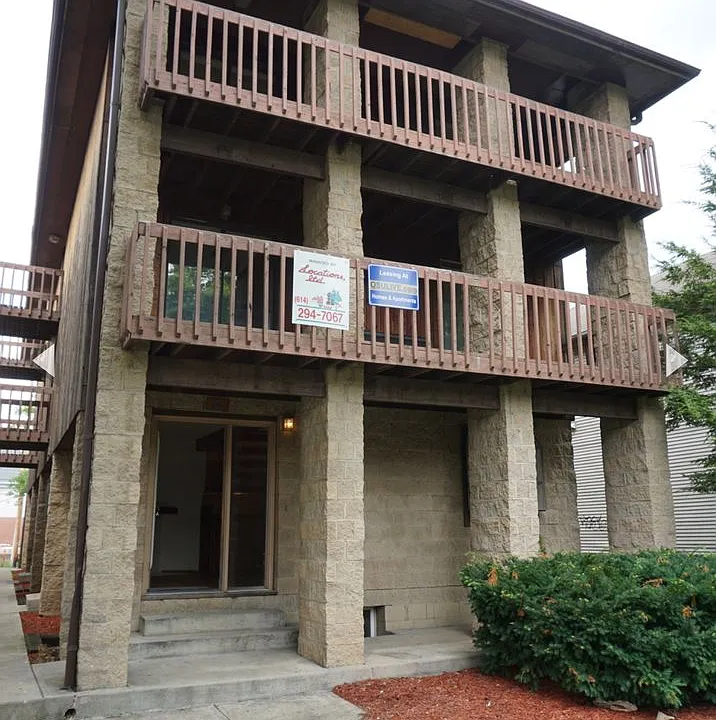 64-70 Chittenden Ave