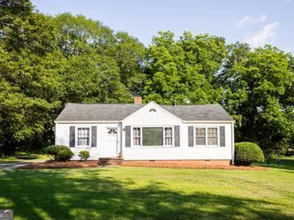 186 S Forest Ave, Social Circle, GA 30025