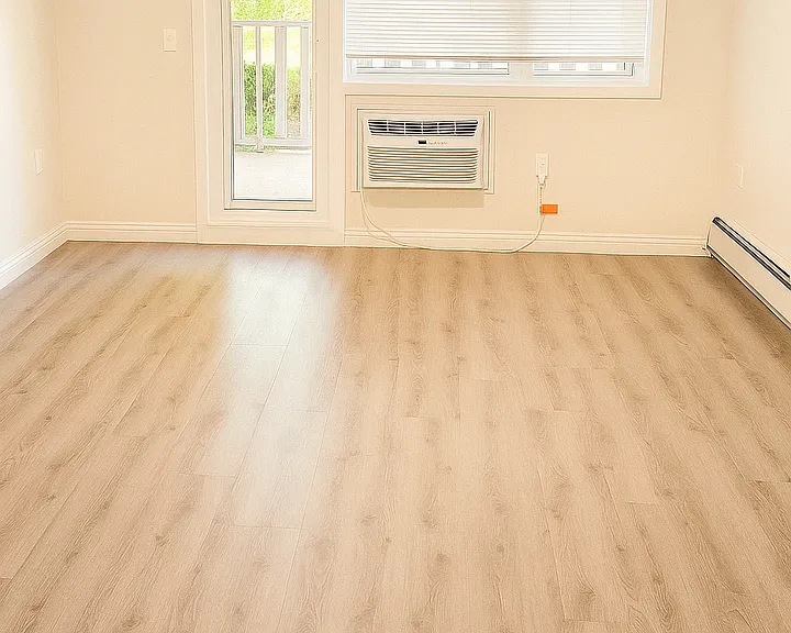 Lexington Apartments — Photo 13
