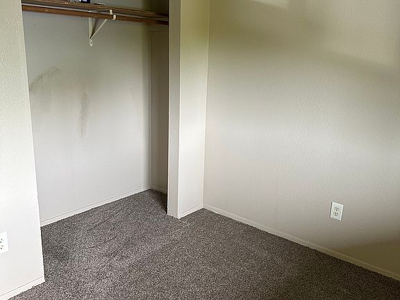 Bedroom 2 facing closet