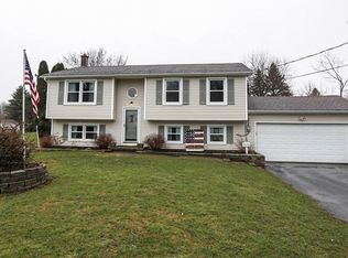 7674 Swamp Rd, Bergen, NY 14416