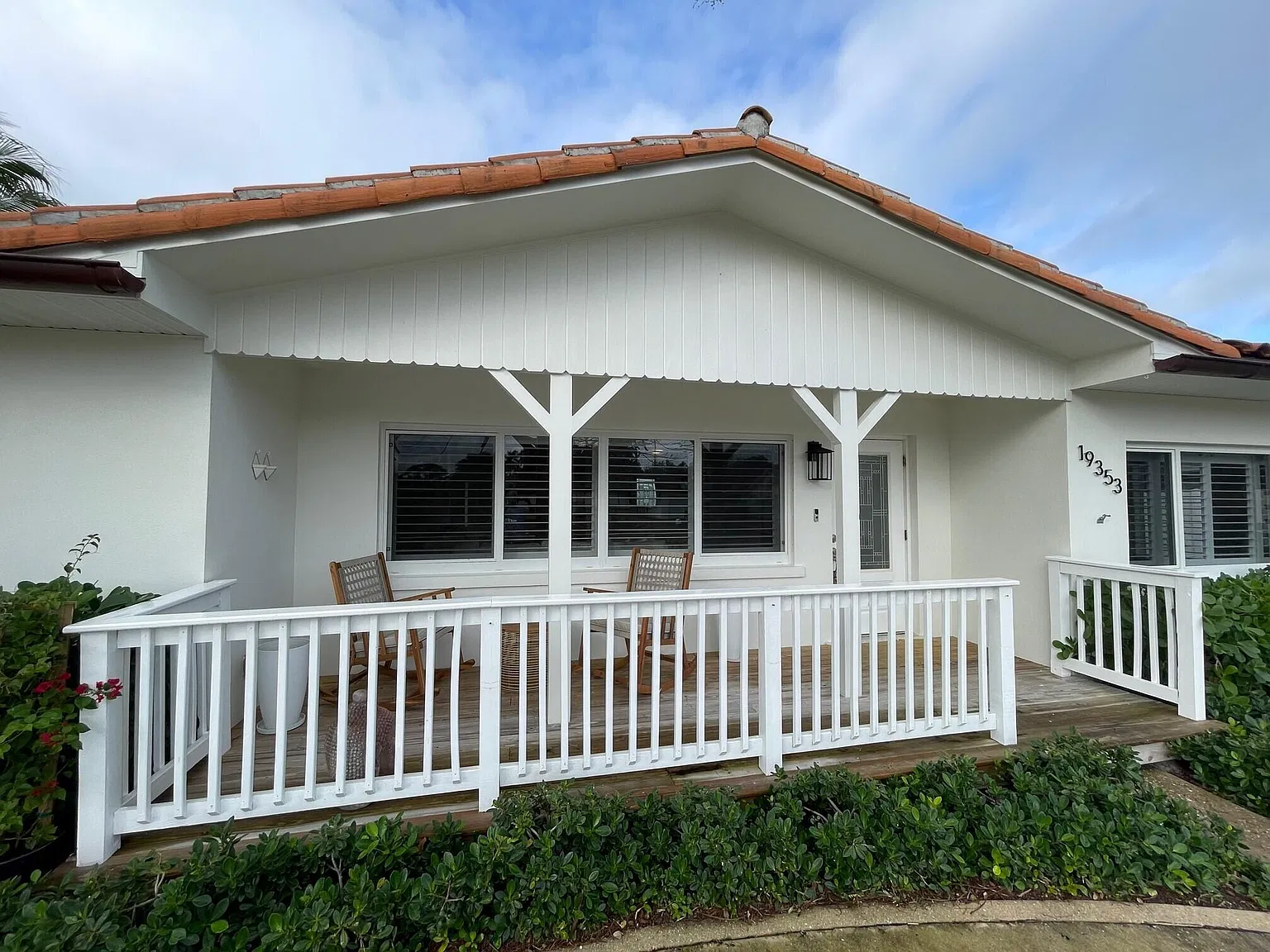 4 bed, 3.0 bath, 2068 sqft, $12,500 — Photo 2