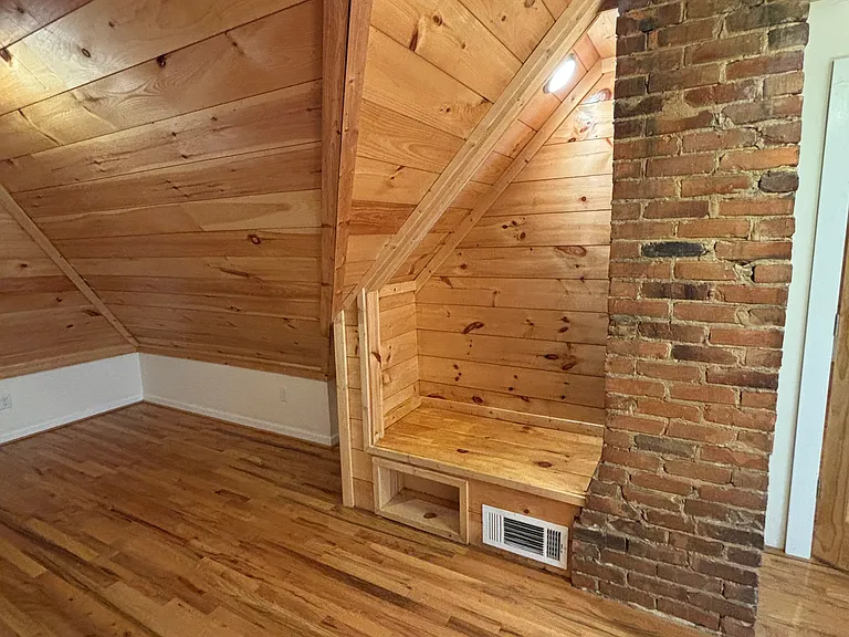 955 N Chase St — Photo 17