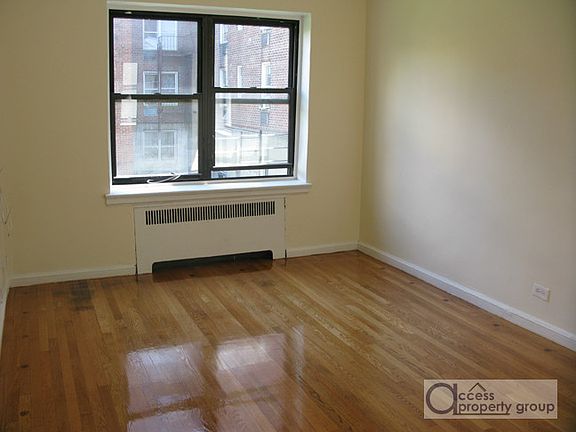 4th image of 251 Seaman Ave APT 4B