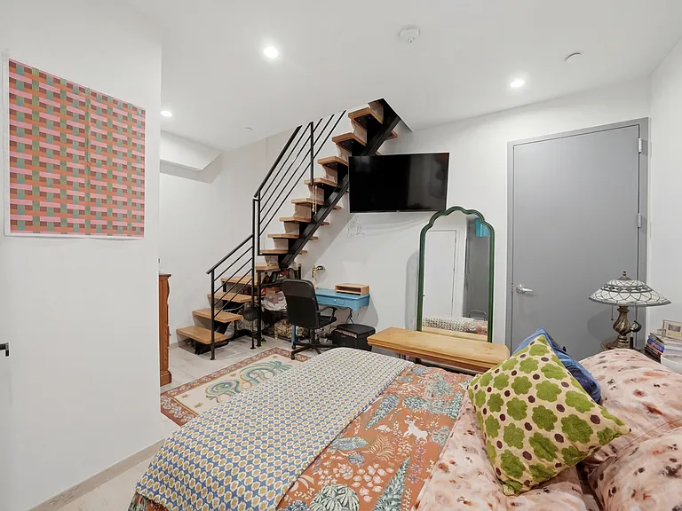 256 Winthrop St #1A — Photo 13