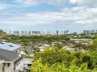 3030 Kahaloa Dr APT A, Honolulu, HI 96822