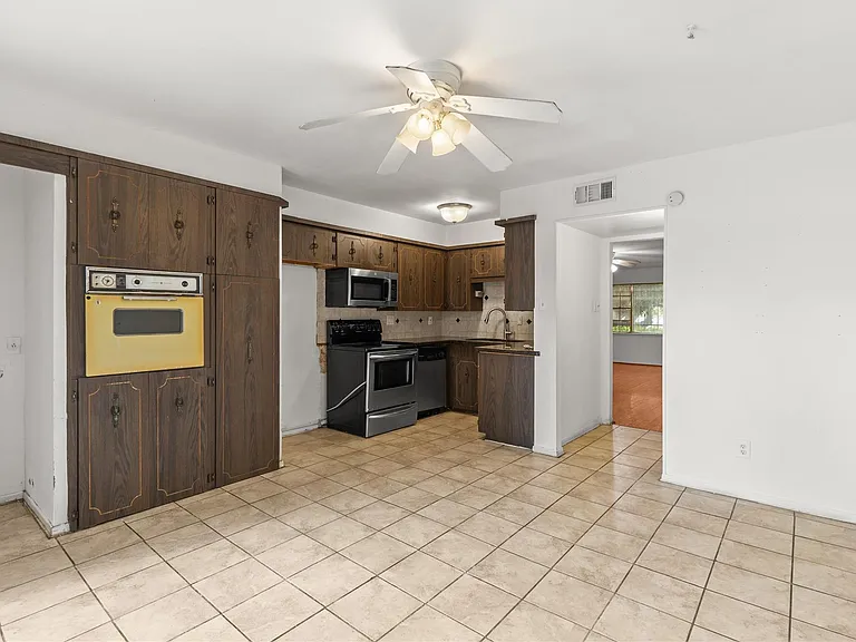 8238 Fondren Rd #8238 — Photo 8