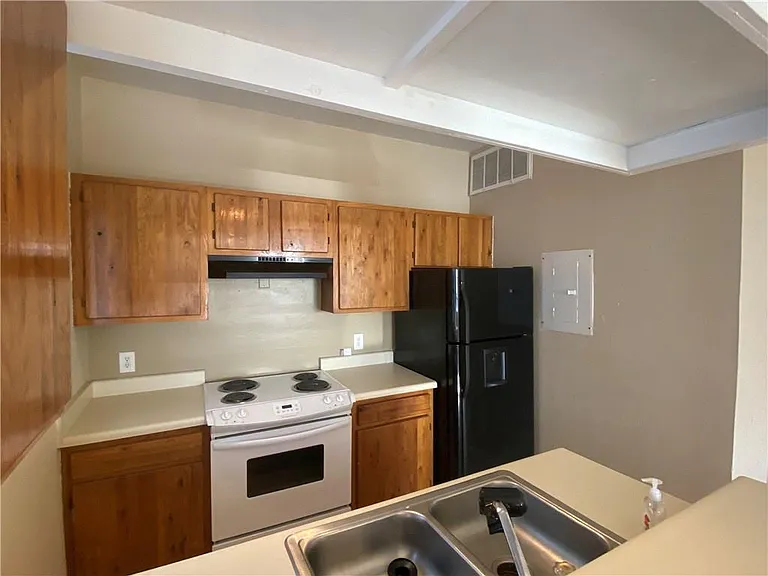 15010 Leeward Dr #607 — Photo 11