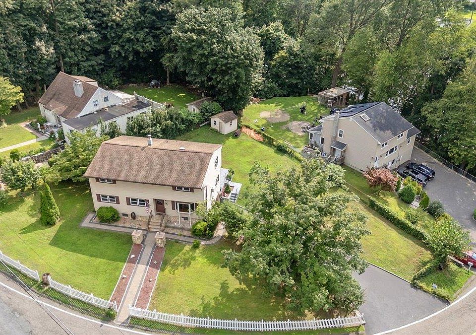 1st image of 95 Dale Avenue