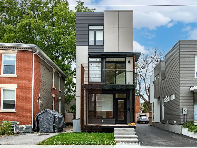 88B Hamilton Ave N — Photo 1