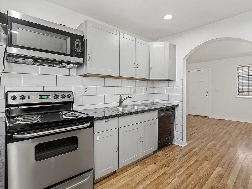 3174 W Center Ave #A