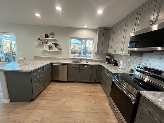 5th image of 5460 Rockhampton Cir