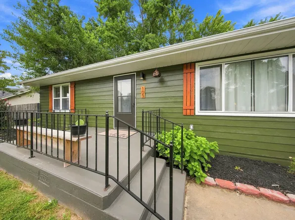 105 E Meadowbrook Avenue, Clever, MO 65631