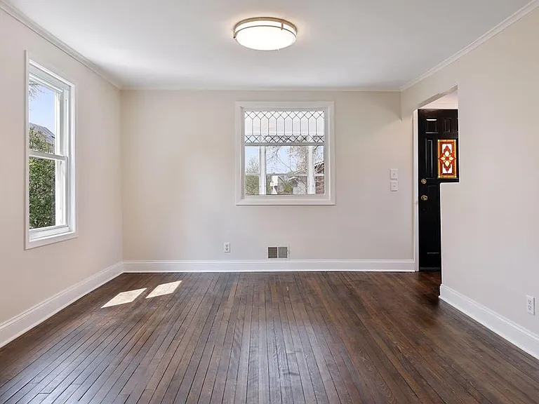 314 12th Ave NE — Photo 15
