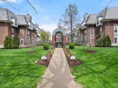 4225 W Pine Blvd APT 4, Saint Louis, MO, 63108